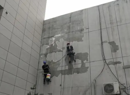 普洱楼顶漏水维修公司分享下普洱外墙防水的注意事项